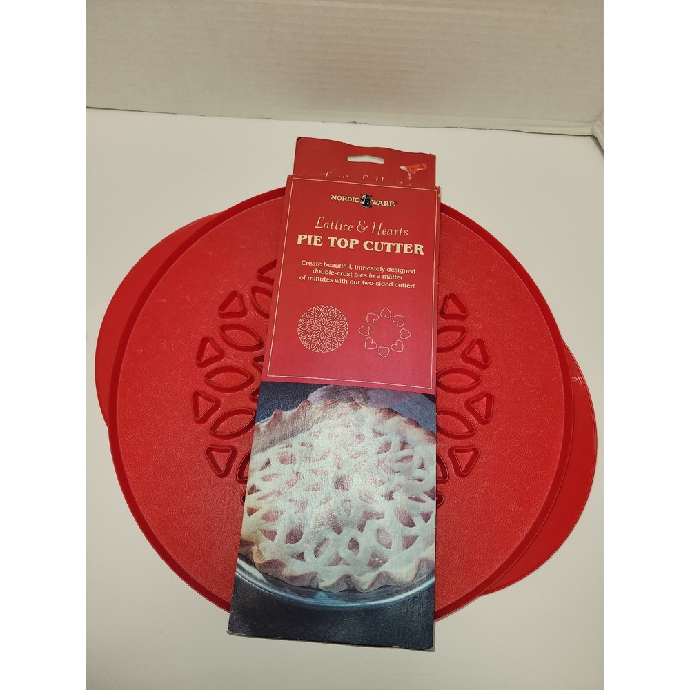 Nordic Ware‎ Lattice and Hearts Pie Top Cutter